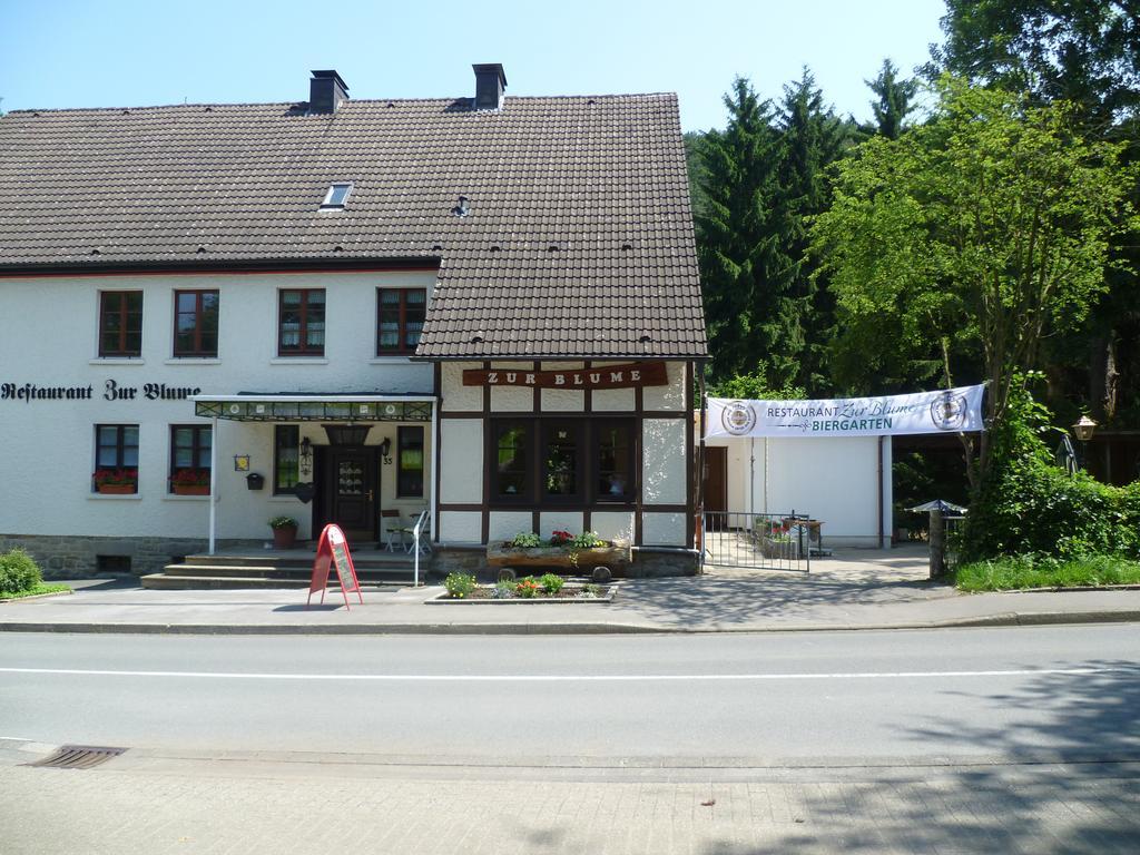 Ferienwohnung Restaurant Zur Blume Hattingen Exterior foto